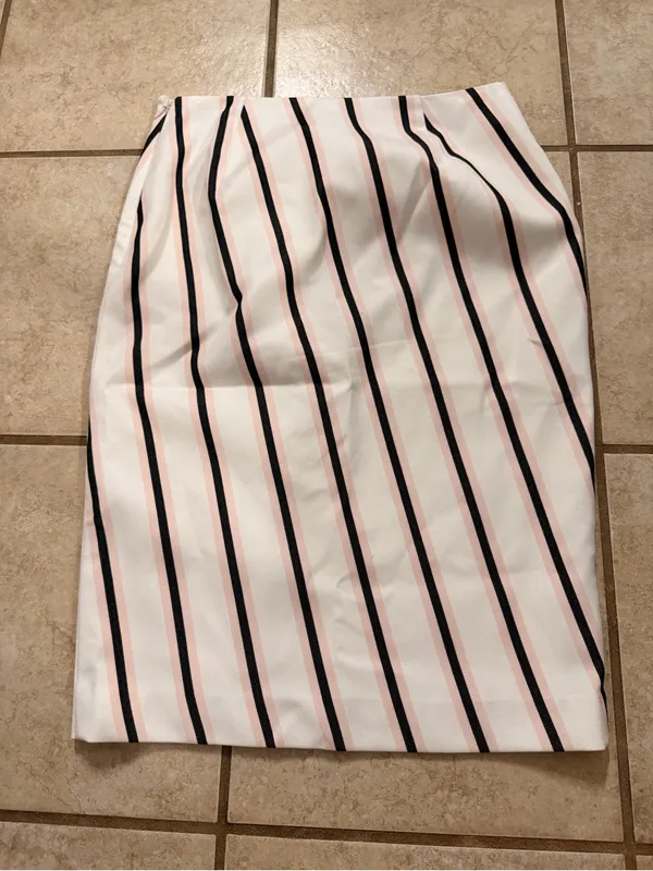 White House | Black Market Striped Pencil Skirt - Image 6