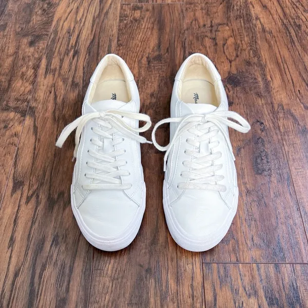 Madewell • Sidewalk Low-Top Sneakers in Leather white cream lace up - Image 3