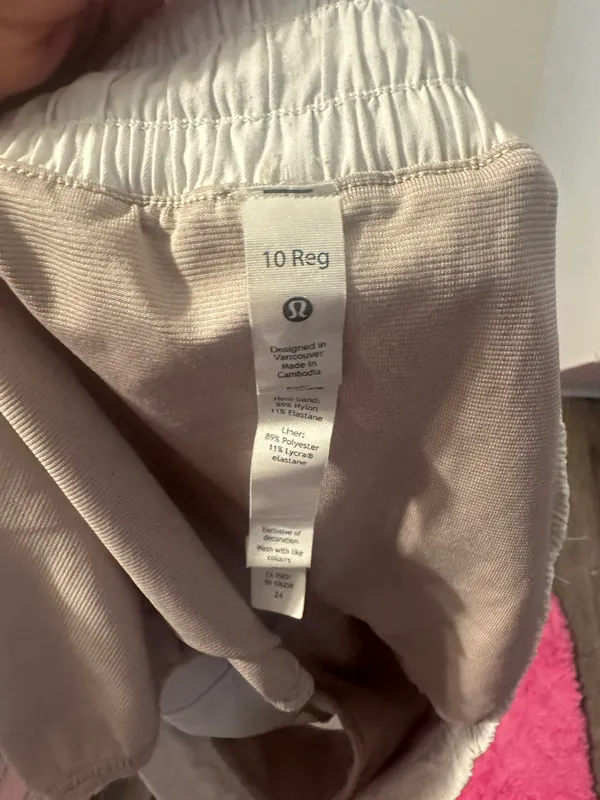 Lululemon Hotty Hot Short 2.5” - Image 4