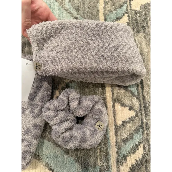 Barefoot Dreams Cozychic Leopard Print Scrunchie & Sock Set * Warm Gray NWT - Image 8