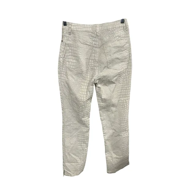 036. We the free Free People We The Free Lydia Embossed Slim White Jeans Size 29 - Image 2