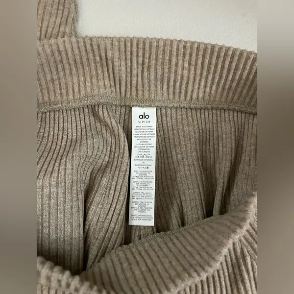 ALO Yoga Muse Sweatpants Joggers Ribbed in Gravel Heather Color Size S - Image 8
