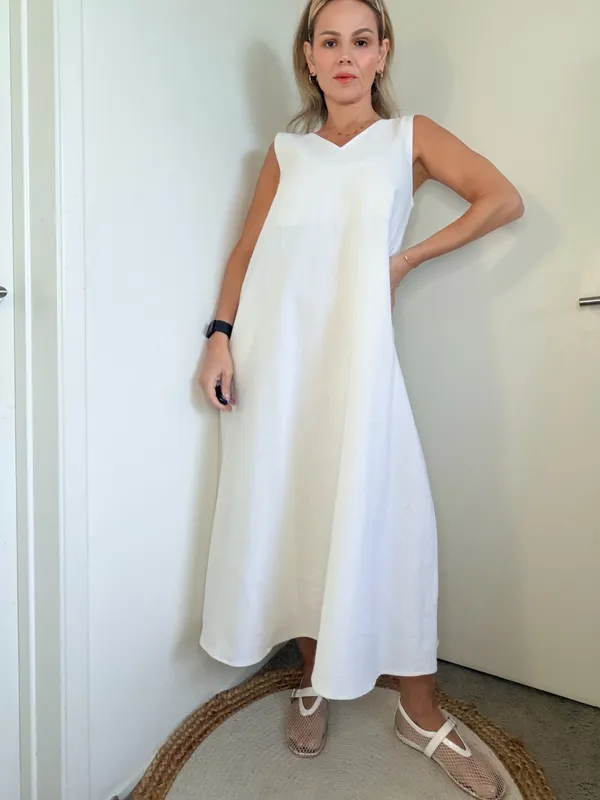 Almina Concept Sleeveless V-Neck Maxi Dress in White - Image 5