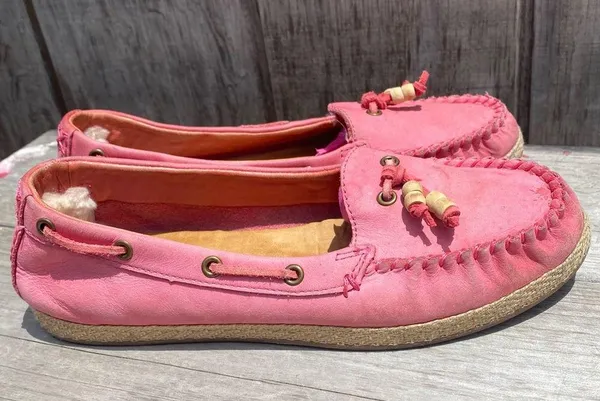 UGG Suzette Pink Moccasins Loafer Slip Ons Size 8 - Image 3