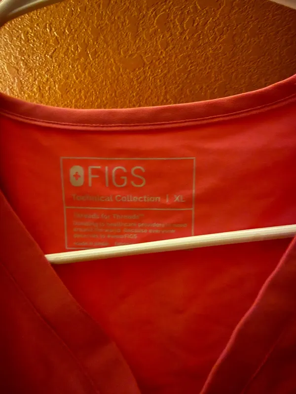 FIGS Scrubs - Image 4