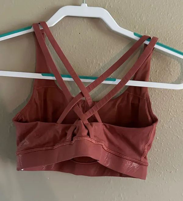Lululemon Sports Bra size 6 - Image 3