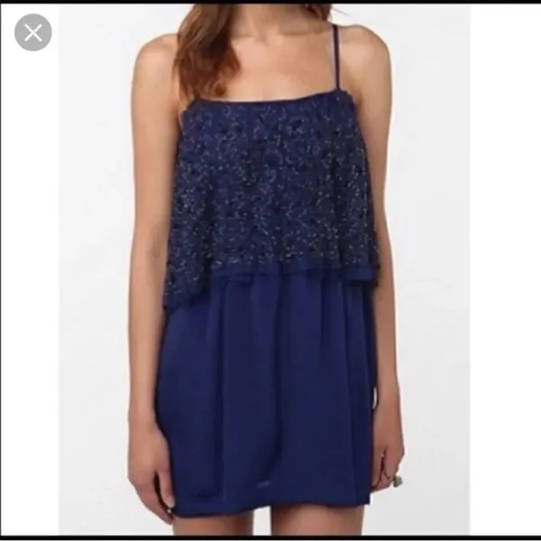 SALE Beaded shift cocktail dress size m - Image 2