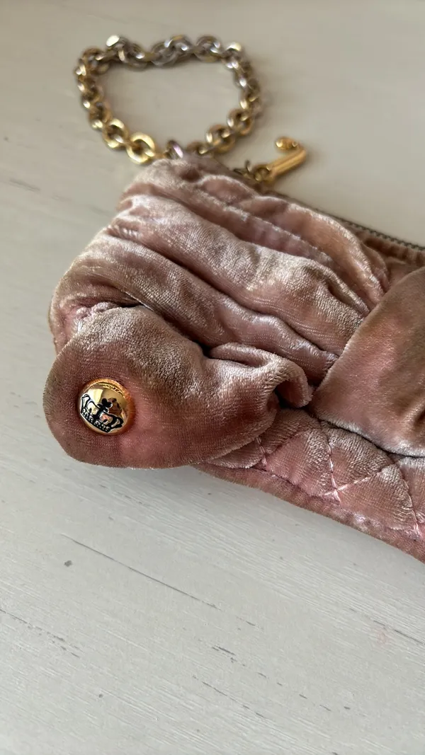 Y2k pink velour velvet quilted wristlet gold hardware - Image 2