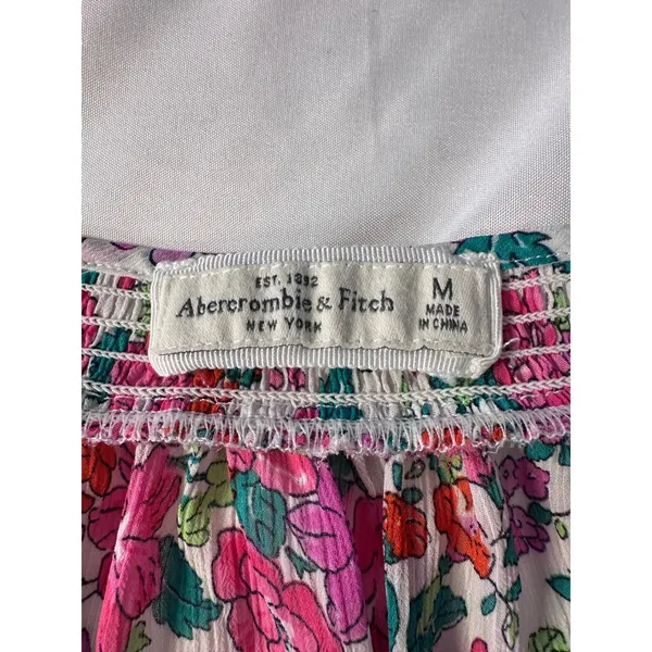 Abercrombie & Fitch Pink Floral Smocked Keyhole Peasant Blouse Top Womens Medium - Image 4