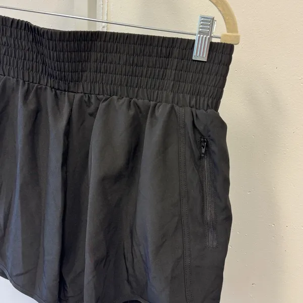 NWT AWLGUG Women's Black Smocked High Waist Athletic Running Shorts XL Pocket - Image 4
