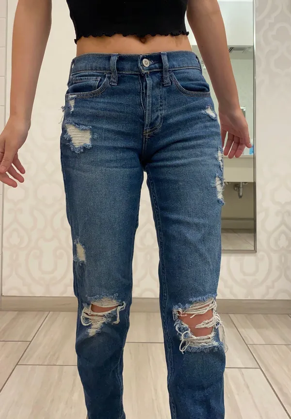 Hollister Low Rise Distressed Boyfriend Jeans - Image 2
