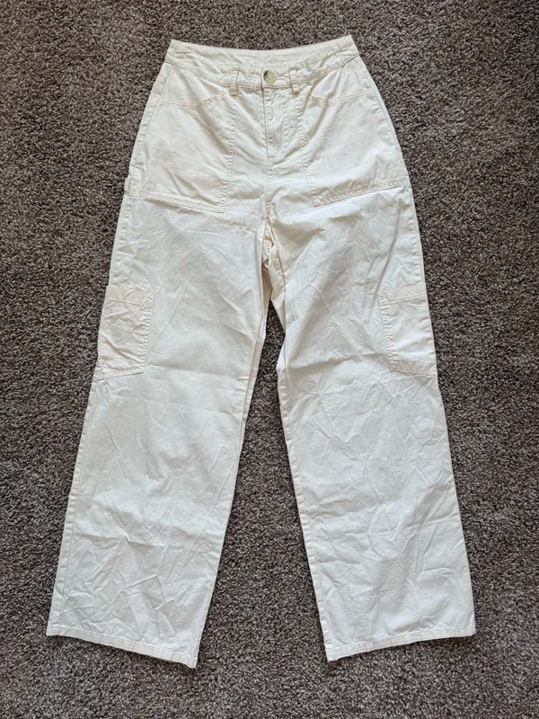 Le lis High-Waisted Cream Linen Khaki Pant - Image 2