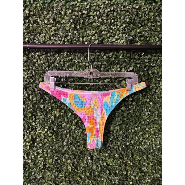 White Fox Floral Crinkle Swim Bottoms Size Large Cheeky - Image 2