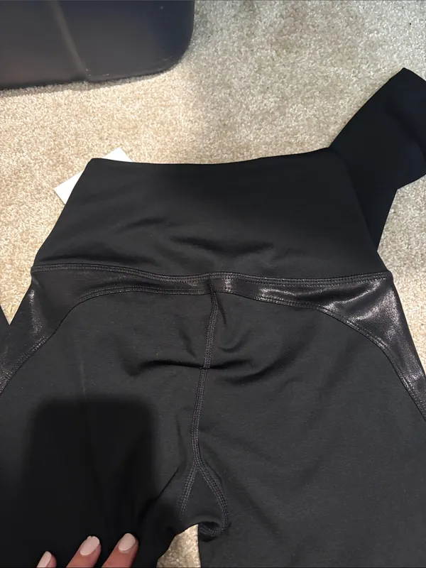 NWT Barry’s Fit Black High-Waist Active metallic Leggings - Image 7