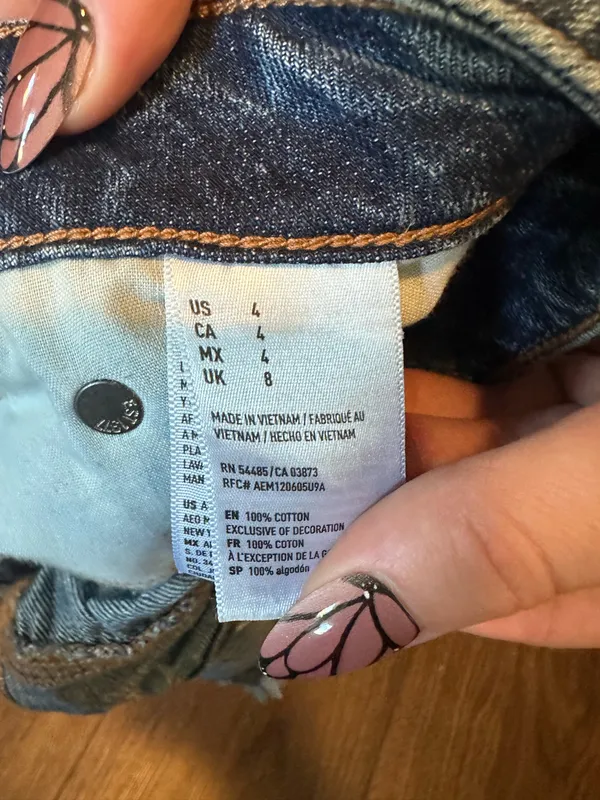 American Eagle Mini Denim Skirt - Image 3