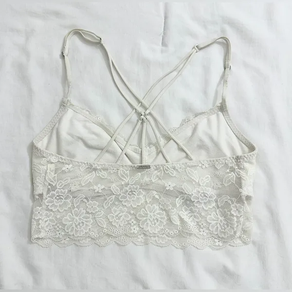 Gilly Hicks by Hollister Strappy Back Longline Bralette - White - S - Image 3
