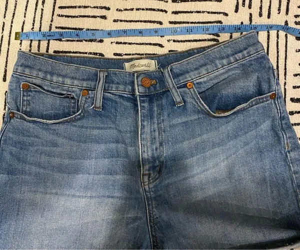 Madewell High Waisted Jean Shorts Cuffed 30 - Image 2