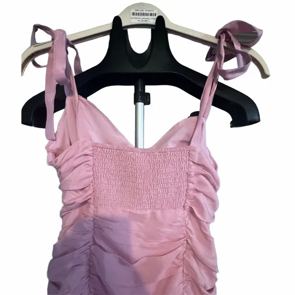ASTR Women's Lavender Pink Aiko Ruched Mini Dress Size Large - Image 10