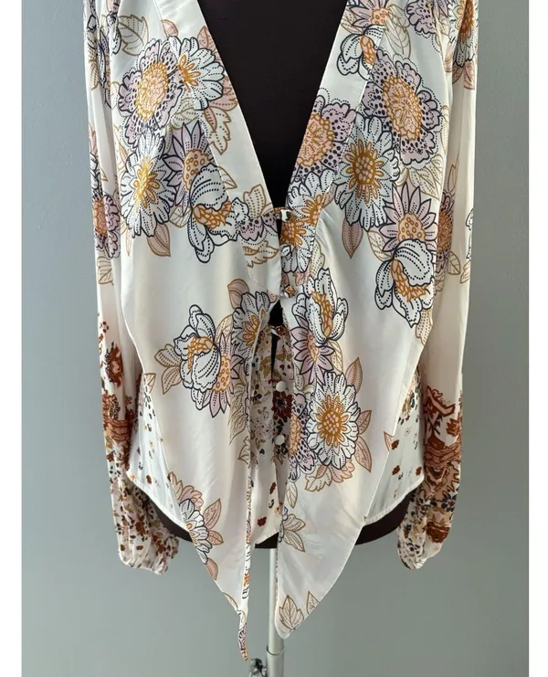Free People Blouse Womens M White Floral Run Free Balloon Sleeve Tie Front Silky - Image 3