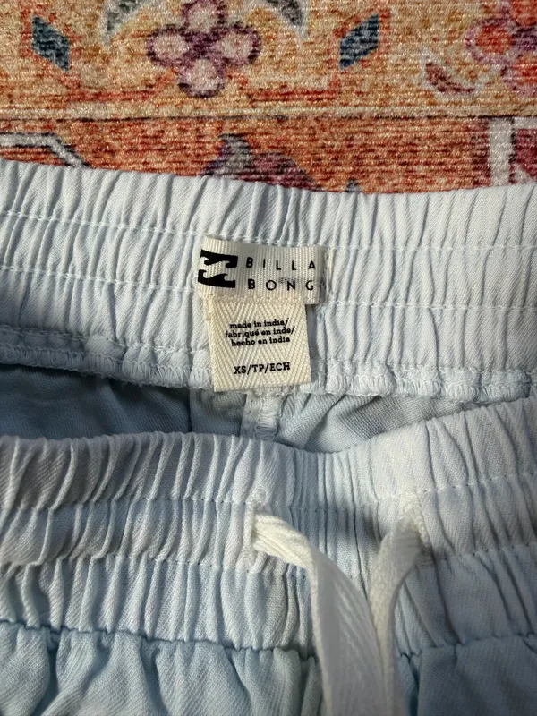 Billabong Shorts - Image 3