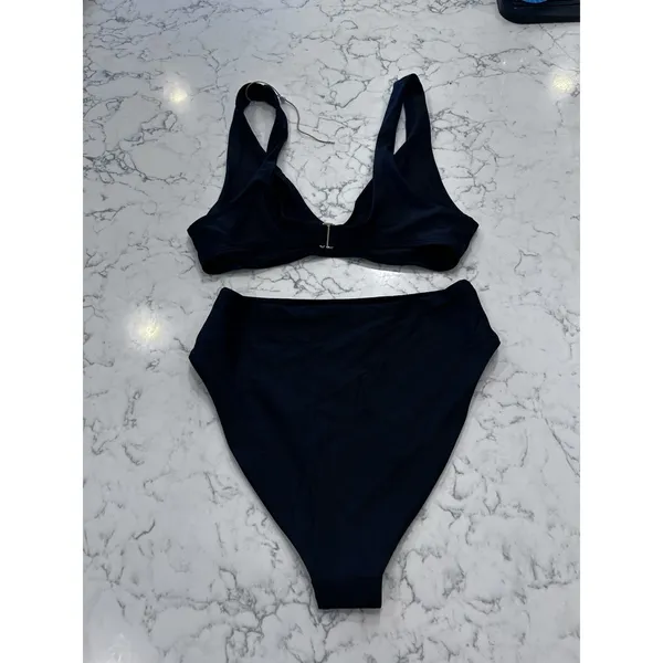 NWOT Quince Black Italian Plunge Bikini Top & High Rise High Leg Bottom Medium - Image 2