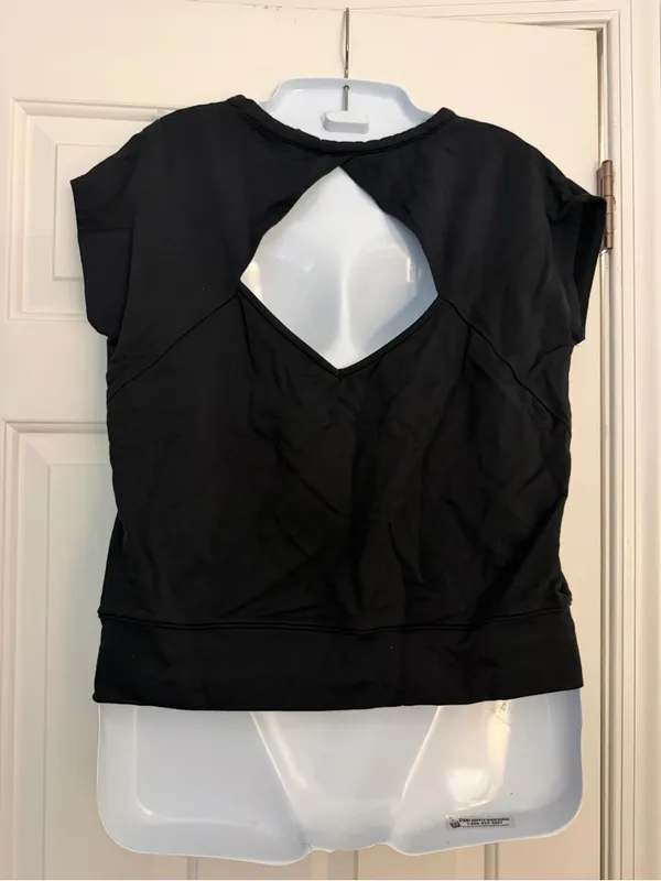 Athleta Black Open Back Workout Top Women's M Yoga Athletic Tee - Image 3
