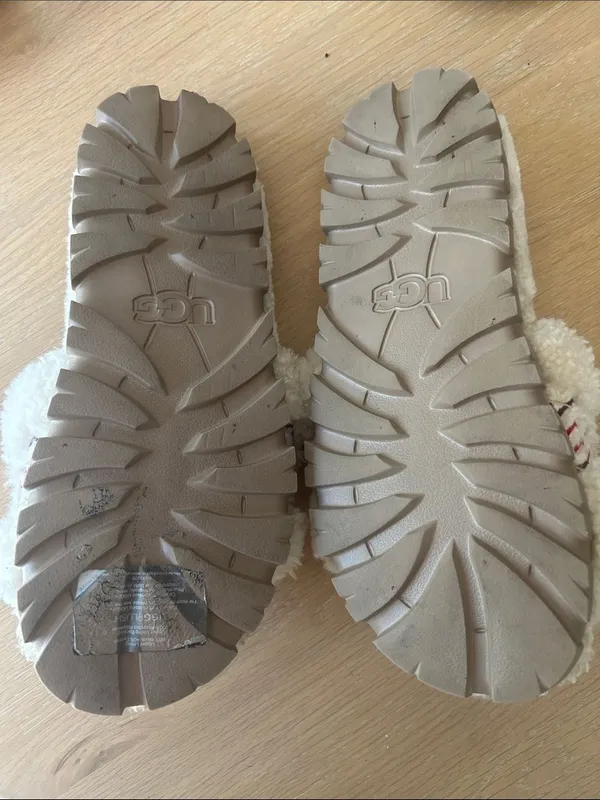 UGG Cozetta Braid slippers cream, Size 12, Preowned - Image 5