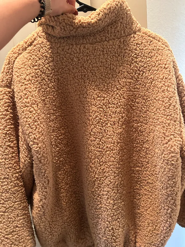 Teddy Bear Coat Urban Outfitters - Image 4