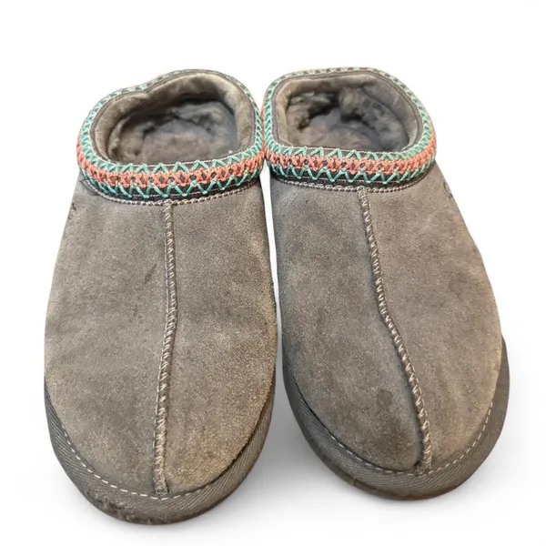 UGG Tasman Slippers Women’s Size 7 Gray Suede Shearling Lined Slip On Casual - Image 3