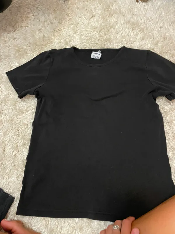 Black  Short Sleeve - Image 4