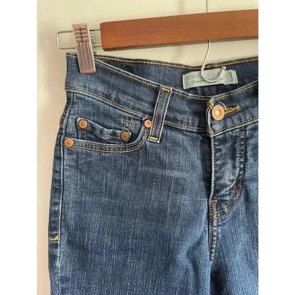 Women's Levi's Perfectly Slimming Straight 512‎ Jeans - Size 24 Blue Size 2 0264 - Image 2