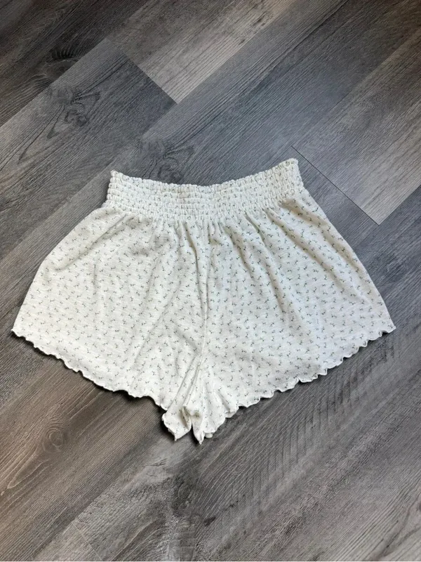 Aéropostale Floral Pull On Shorts Elastic Waist Lettuce Trim Medium - Image 4
