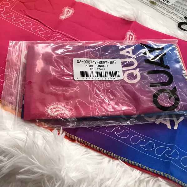 Quay Australia pride bandana - Image 5