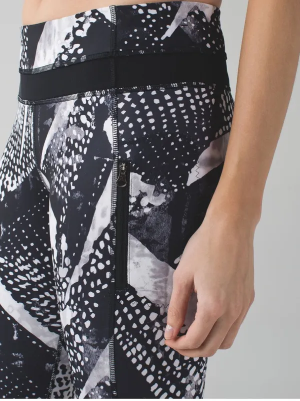 Lululemon Inspire Tight II Mesh - Image 12