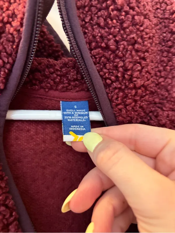 Old Navy Women's Teddy Half-Zip Jacket in Deep Burgundy - Image 3