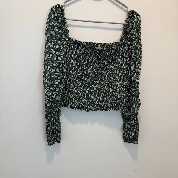 Reformation floral green ditsy print cropped smocked Pinto top size S - Image 5