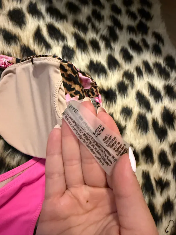 Victoria’s Secret bikini set - Image 3