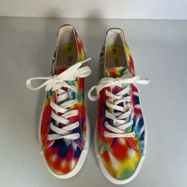 Restricted Tie Dye Platform Sneakers Women’s Size 9 Lace Up Canvas Shoes - Image 3