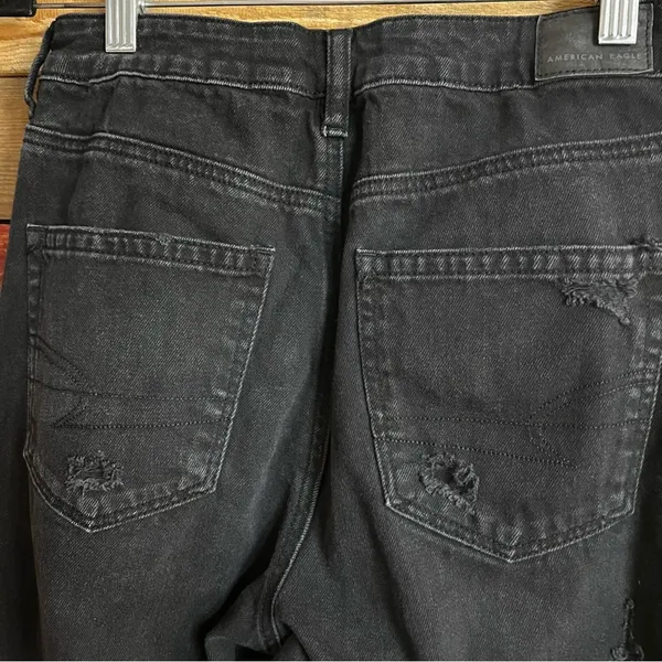 American Eagle Black Distressed‎ Mom Jeans Size 4 - Image 8