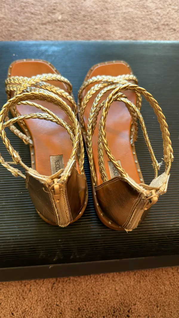 Steve Madden Strappy Gladiator Flat Sandals Gold Size 6.5 - Image 5