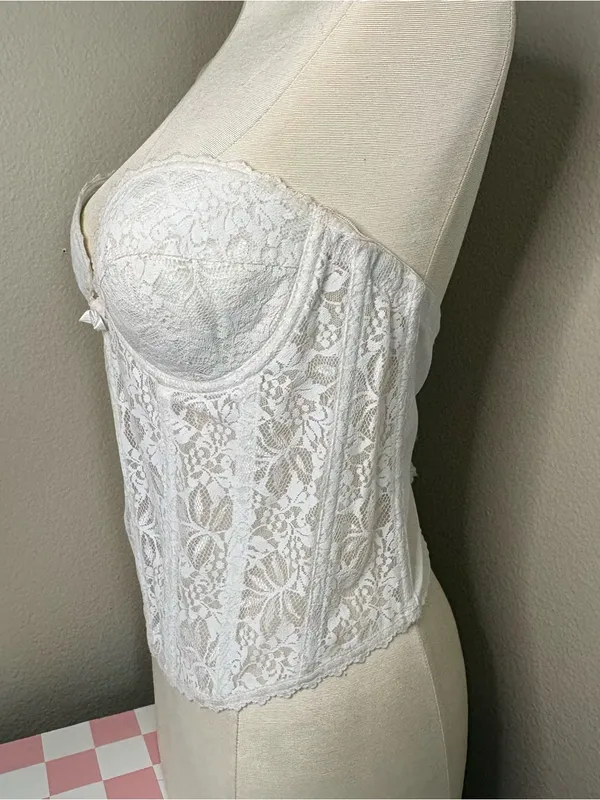 Fredrick’s of Hollywood coquette White Lace Strapless Bustier Corset Top vintage - Image 4