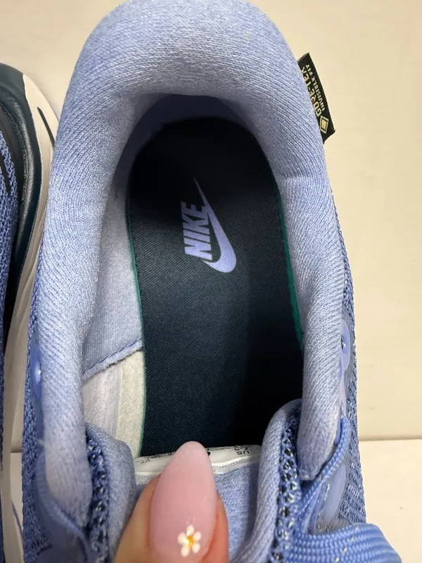 Nike Motiva Gore-Tex Walking Shoes - Image 11