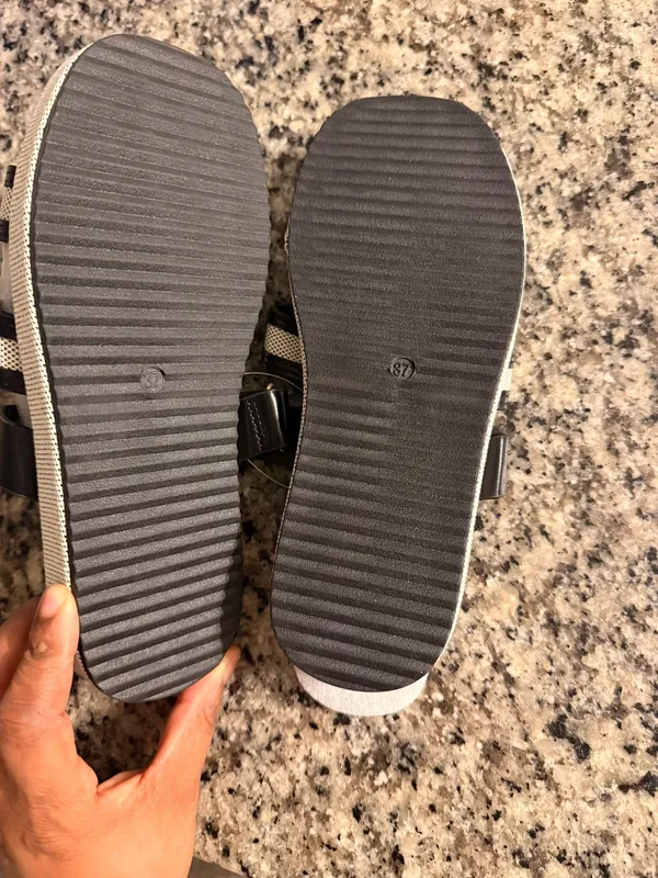 Sandals Gray Size 7 - Image 3