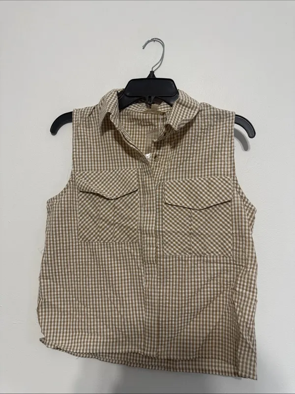 Sim & Sam Sleeveless Gingham Button Front Top in Beige - Image 7