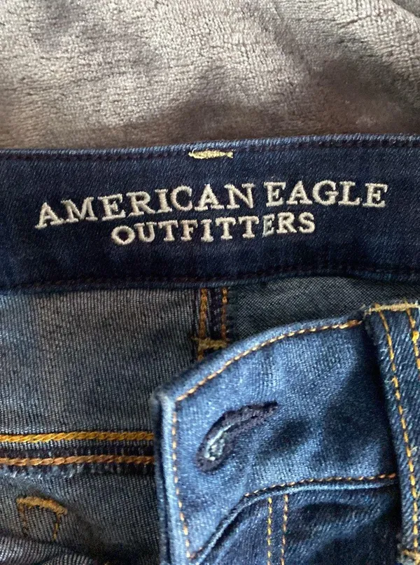 American Eagle Outfitters Shorts - Image 4