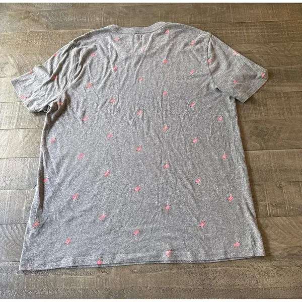 Old Navy Women's Gray Pink Flamingo Soft Wash Short Sleeve Tee‎ Size Large - Image 7