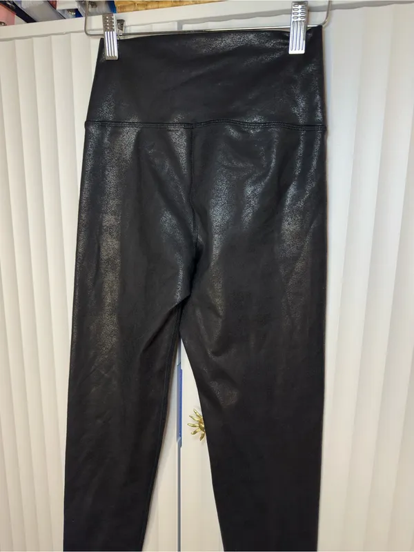 Offline by Aerie High-Waisted Crossover Waistband Black Metallic Leggings SMALL - Image 5