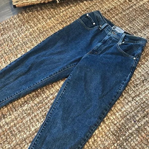 Levis Silvertab High Waisted Mom Jeans Tapered Women’s Size 29 Medium Wash - Image 5