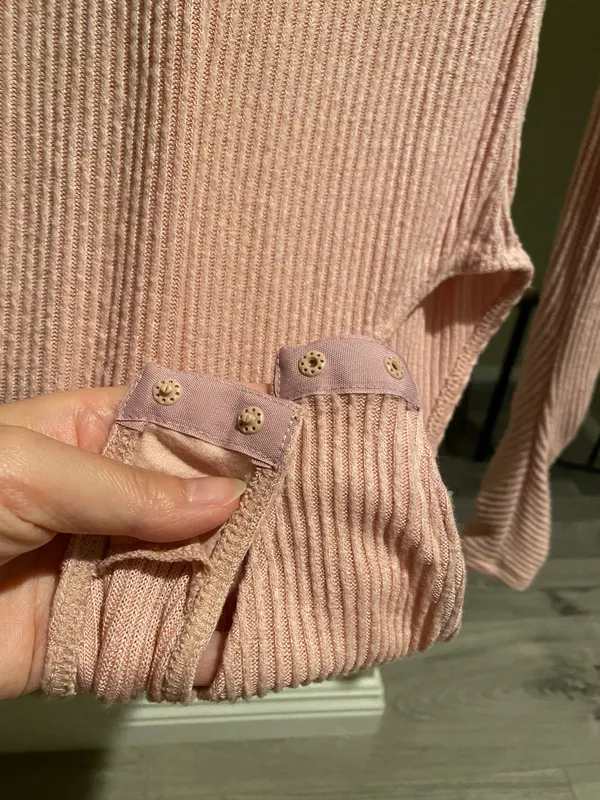 Pink Long Sleeve V Neck Bodysuit - Image 8