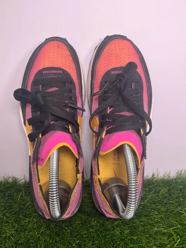 Nike Waffle One Active Fuchsia Yellow Black Women’s Size 5.5 - Image 5